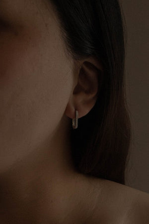 Lovoda - Oval Stone Hoop Earrings